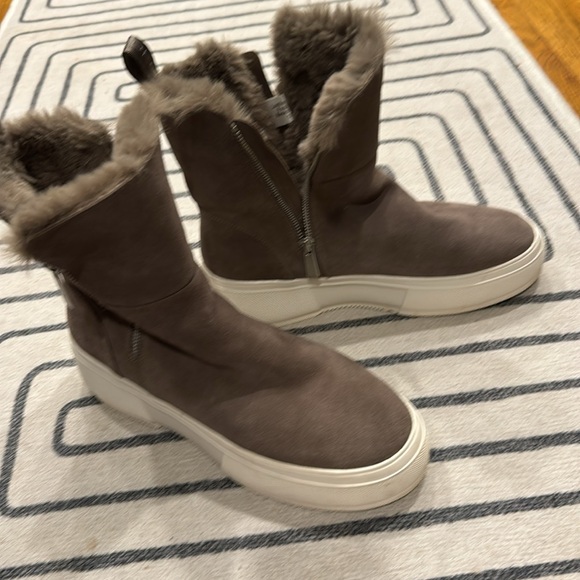 J/slides grey leather platform boots size 10 with faux fur lining - Picture 11 of 11